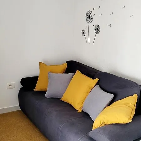 Rocky Apartment Petrovija